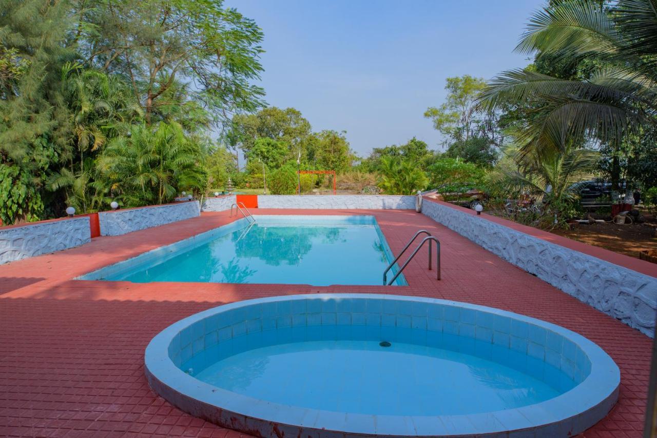 Prajakta Rest House Alībāg Exterior foto