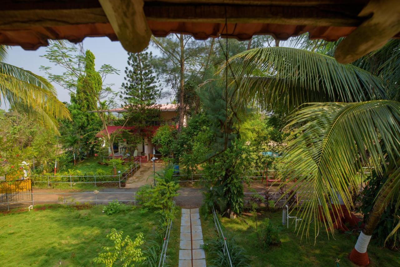 Prajakta Rest House Alībāg Exterior foto