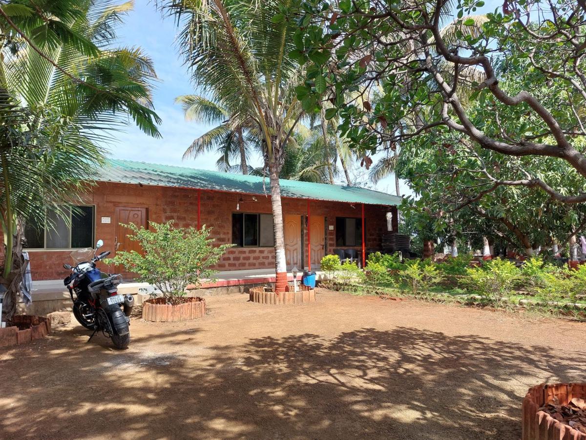 Prajakta Rest House Alībāg Cameră foto